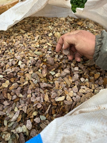 Златолит персиковый декоративная каменная крошка купить в Новоуральске