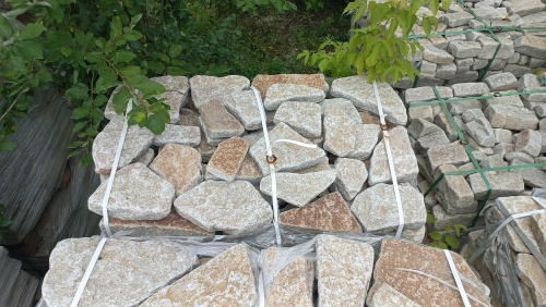 Гранитный плитняк галтованный для парковки купить в Новоуральске