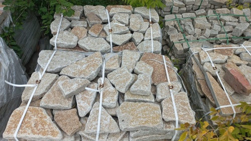 Плитняк гранитный галтованный купить в Новоуральске