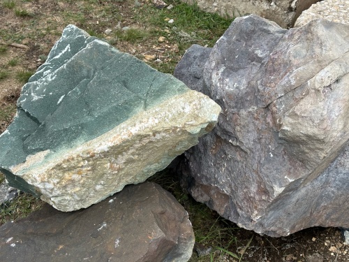 Камни для ландшафтного дизайна зелёные 10-60 килограмм купить в Новоуральске