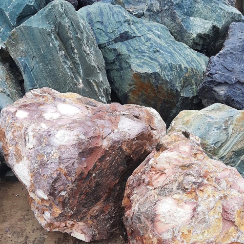 Ландшафтные глыбы красно-фиолетовые 200-1000 килограмм купить в Новоуральске