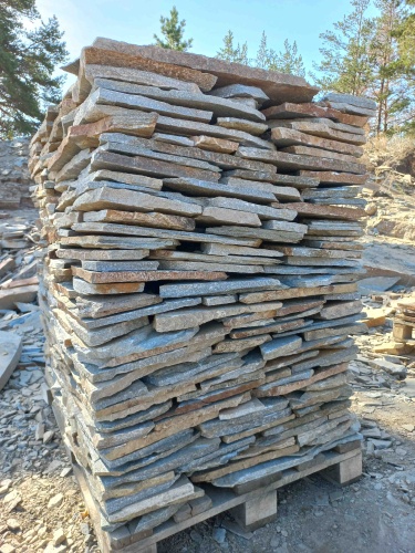 Плитняк златолит серебристый для цоколя, отмостки купить в Новоуральске