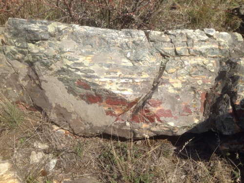 Гигантские зелёные валуны для ландшафтного дизайна весом более 5 тонн купить в Новоуральске