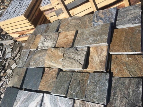 Плитка пилёная златолит Уральский для цоколя, отмостки купить в Новоуральске